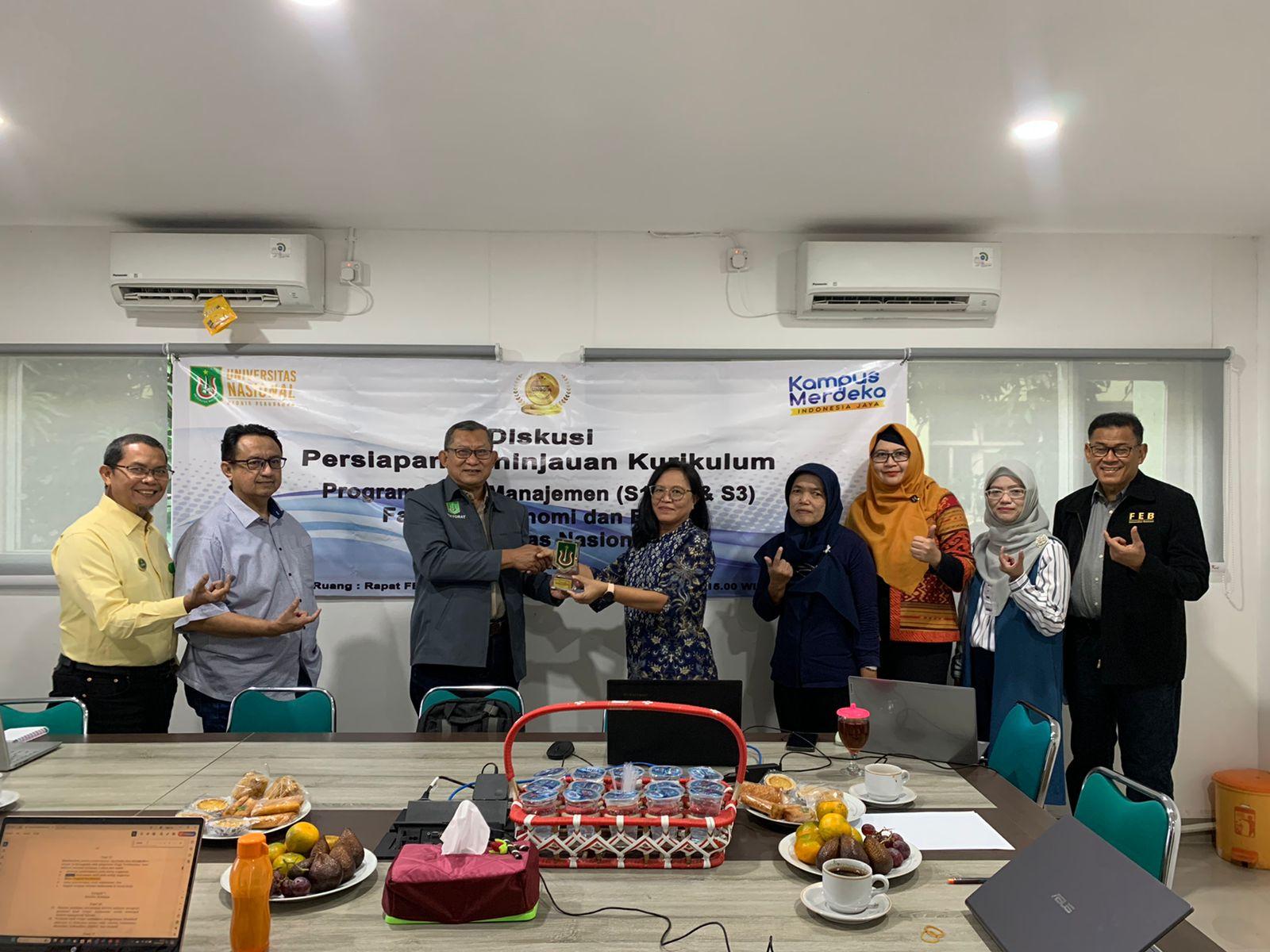 Read more about the article Peninjauan Kurikulum Program Studi Manajemen S-1, S-2 dan S-3 Fakultas Ekonomi dan Bisnis