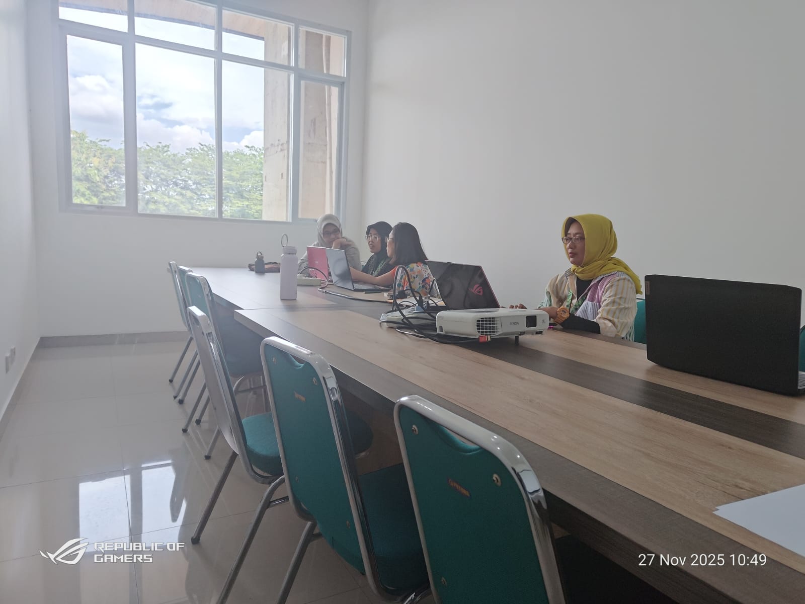 WhatsApp Image 2025-11-27 at 10.49