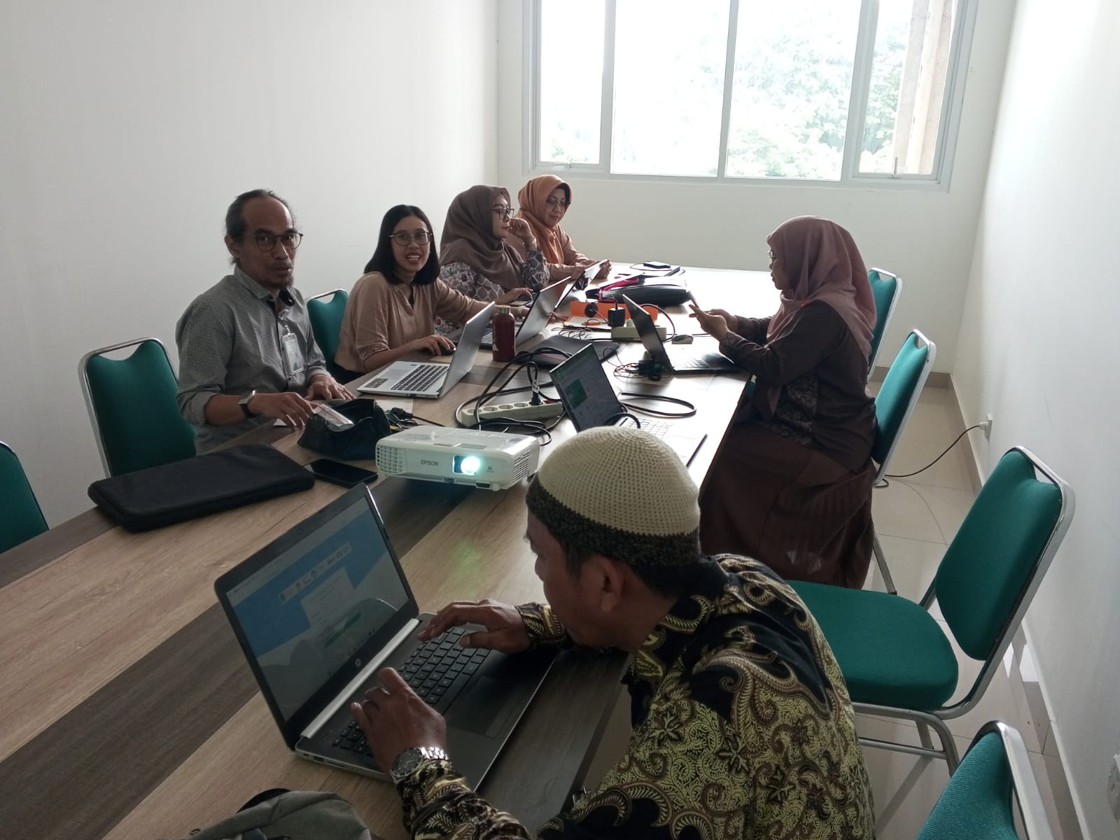 WhatsApp Image 2025-12-05 at 13.41