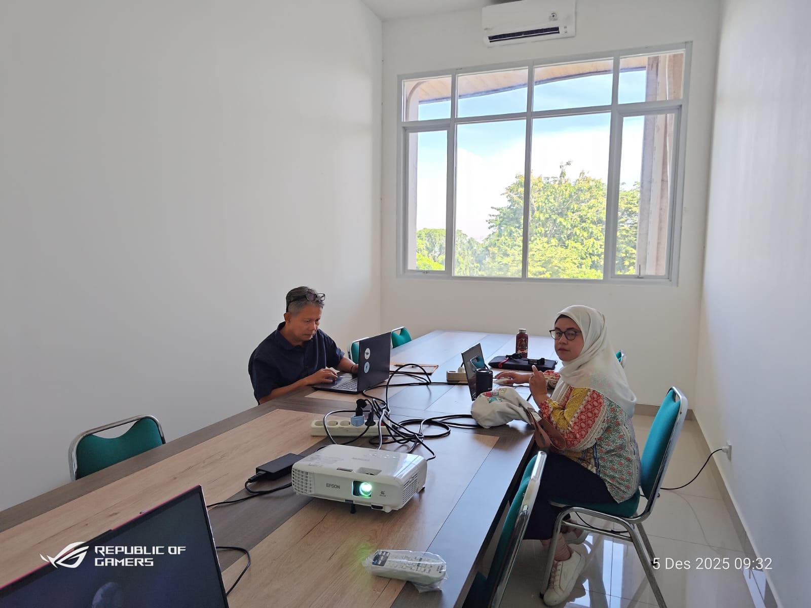 WhatsApp Image 2025-12-05 at 14.36